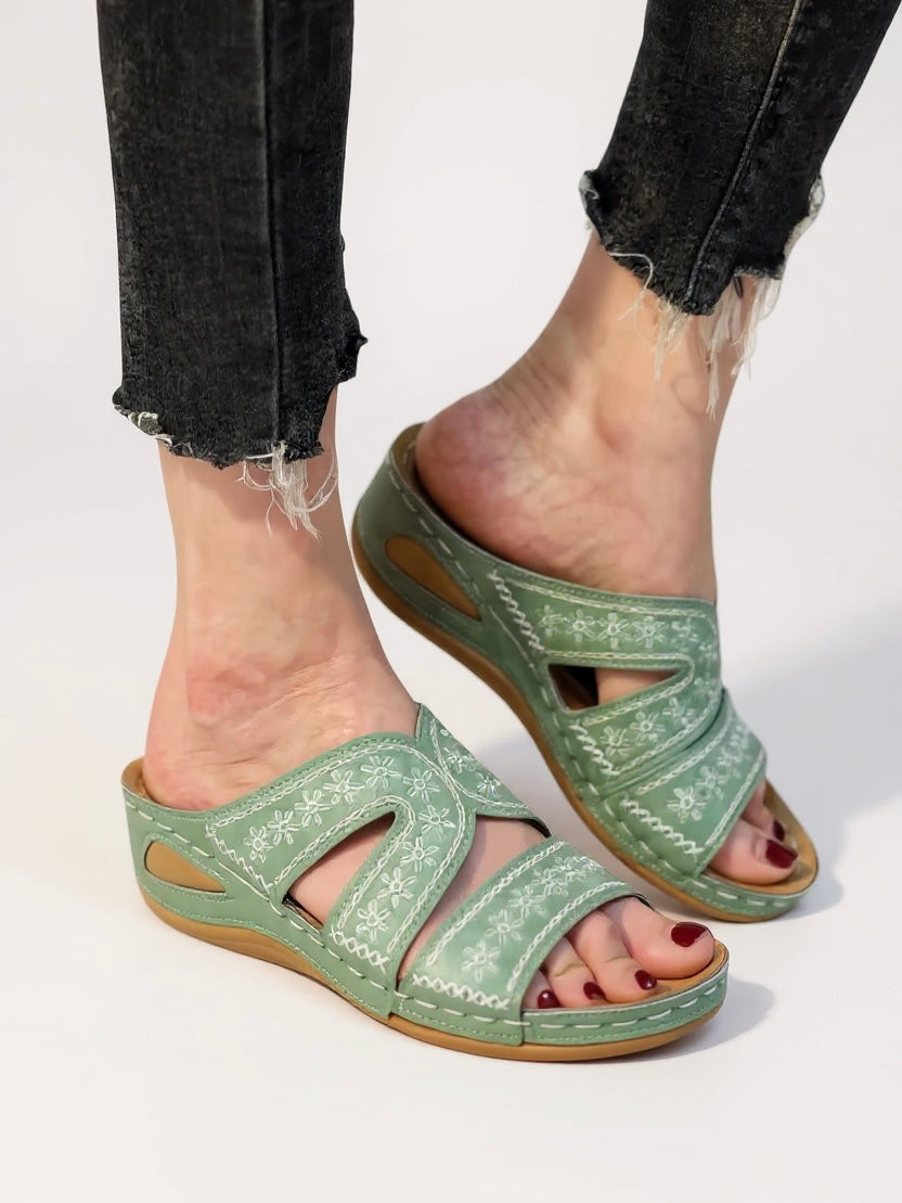 Wren | Women's Orthopedic Slide Sandals