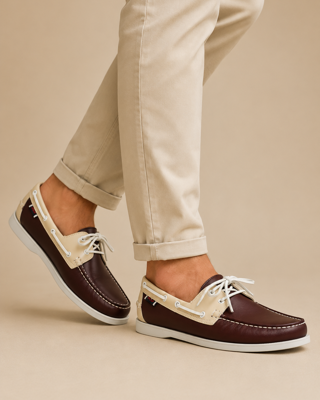 Lachlan - Men's Classic Moccasins with Contrast Details