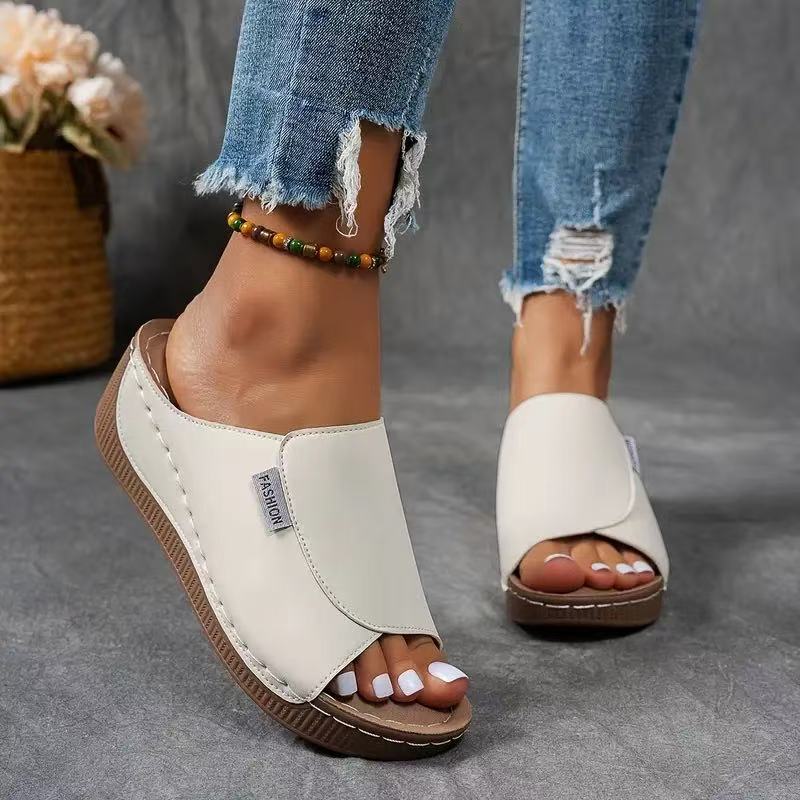Fiona | Women's Supportive Beach Slide Sandals