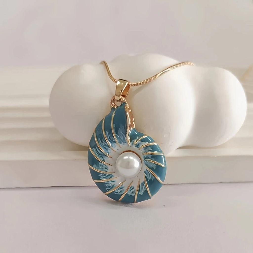 Calla - Women's Nautilus Enamel Necklace