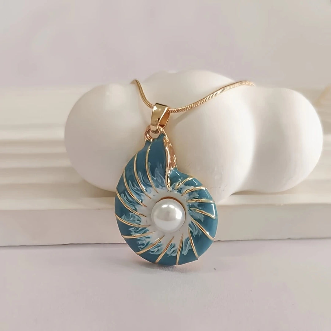 Calla - Women's Nautilus Enamel Necklace