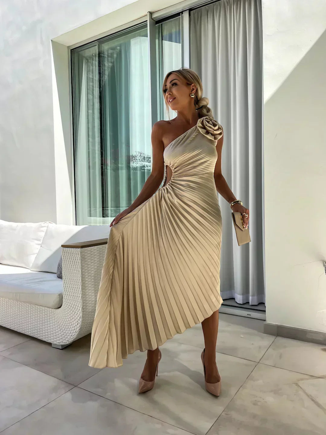Giselle - Women's Elegant Pleated Midi Wedding Guest Dress
