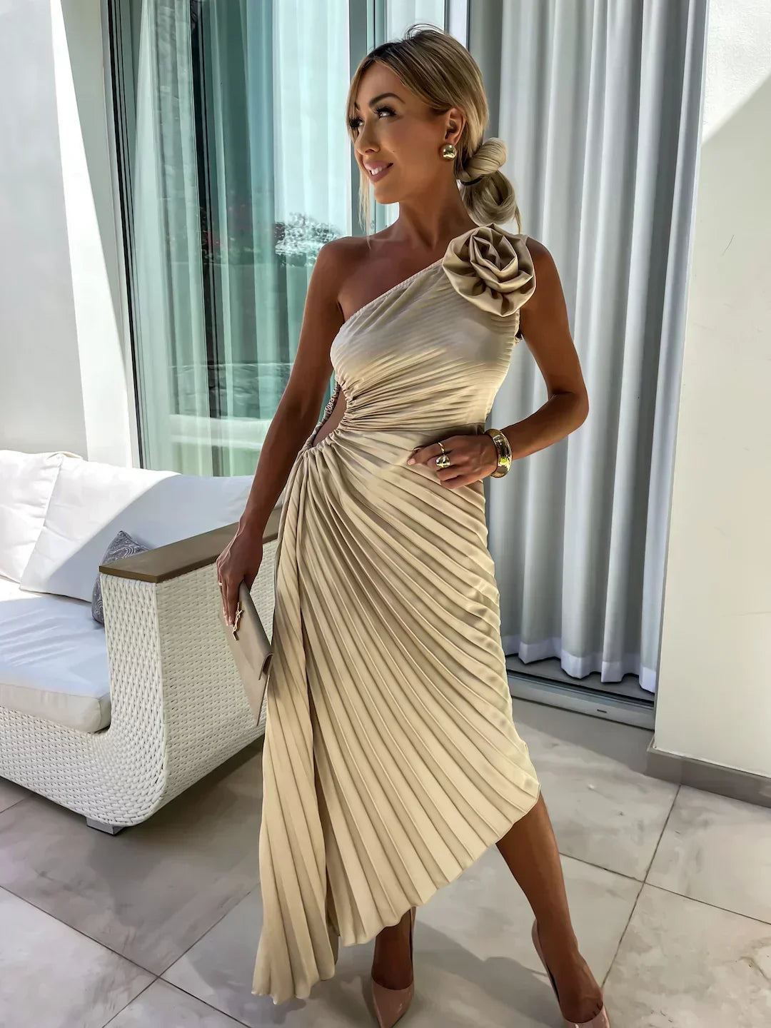 Giselle - Women's Elegant Pleated Midi Wedding Guest Dress