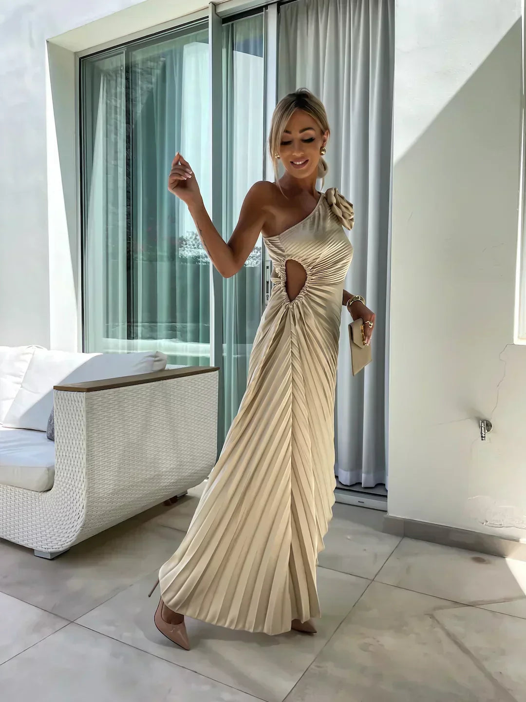 Giselle - Women's Elegant Pleated Midi Wedding Guest Dress