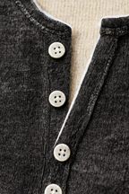 Idris - Men's Classic Henley Shirt