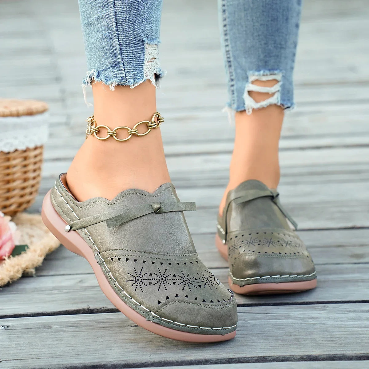 Idris | Women's Stylish Orthopedic Clogs