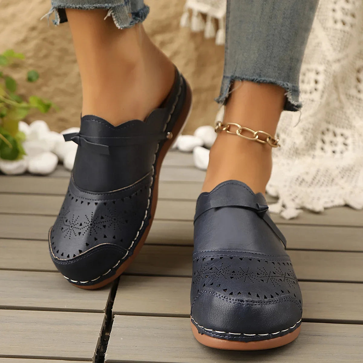 Idris | Women's Stylish Orthopedic Clogs