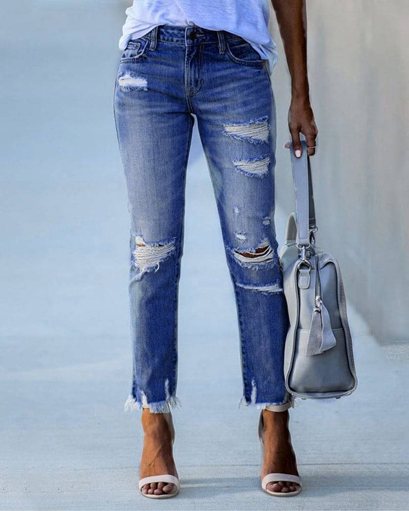 Isla - Women's Ripped Distressed Jeans for Casual Style