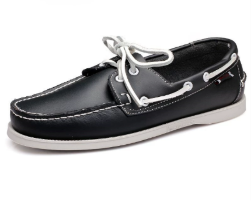 Lachlan - Men's Classic Moccasins with Contrast Details