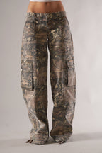 Lennox - Women's Camo Cargo Pants