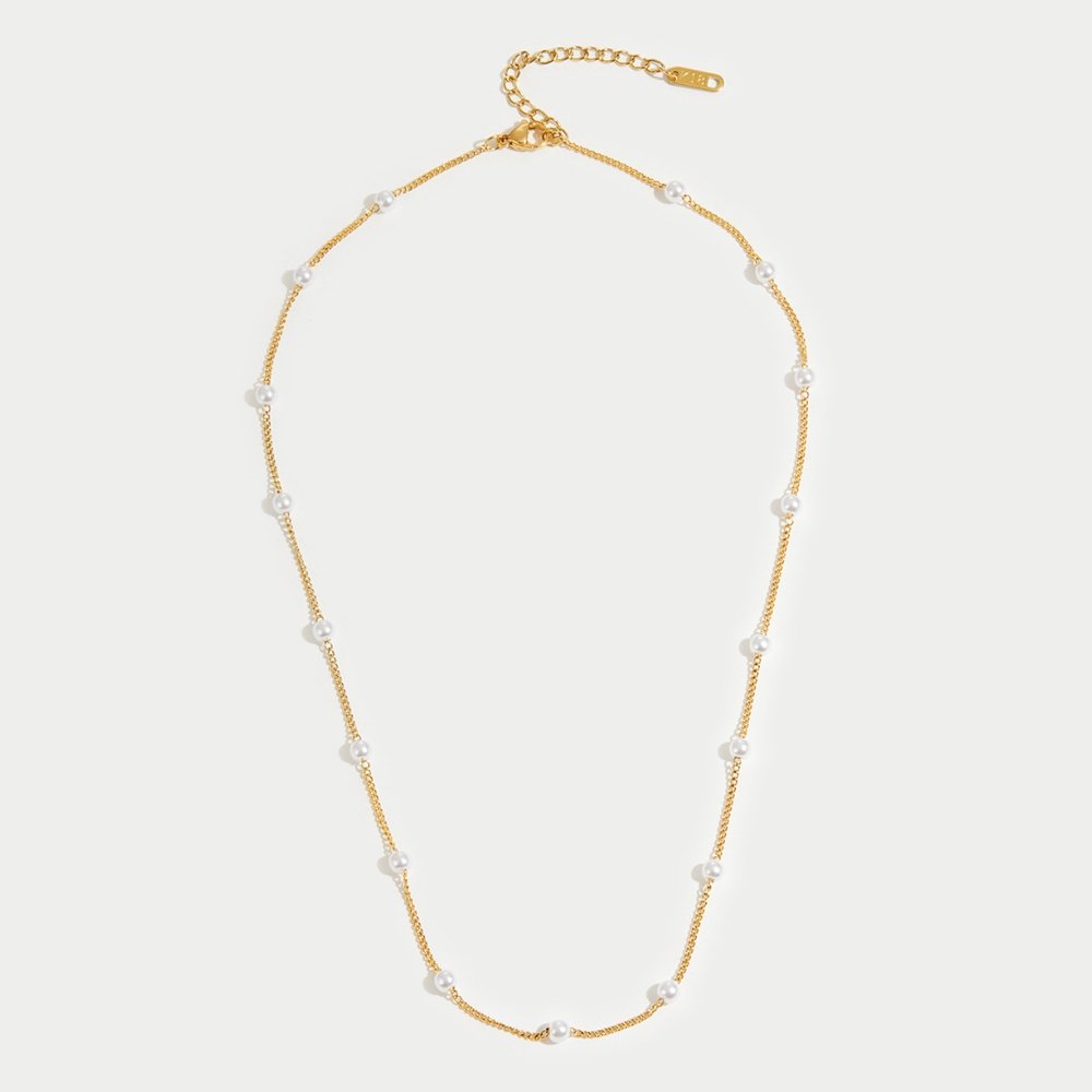 Livia - Women's Elegant Gold Necklace with Pearls