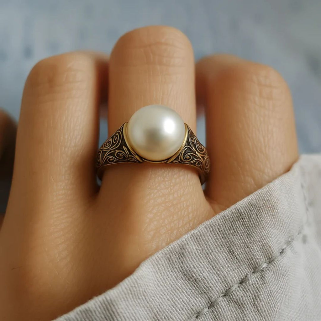 Livia - Women's Elegant Pearl Ring with Ornate Detailing
