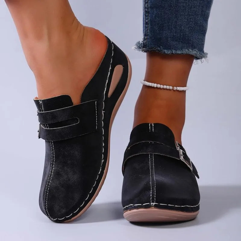 Mette | Women's Stylish Clogs with Buckle Detail