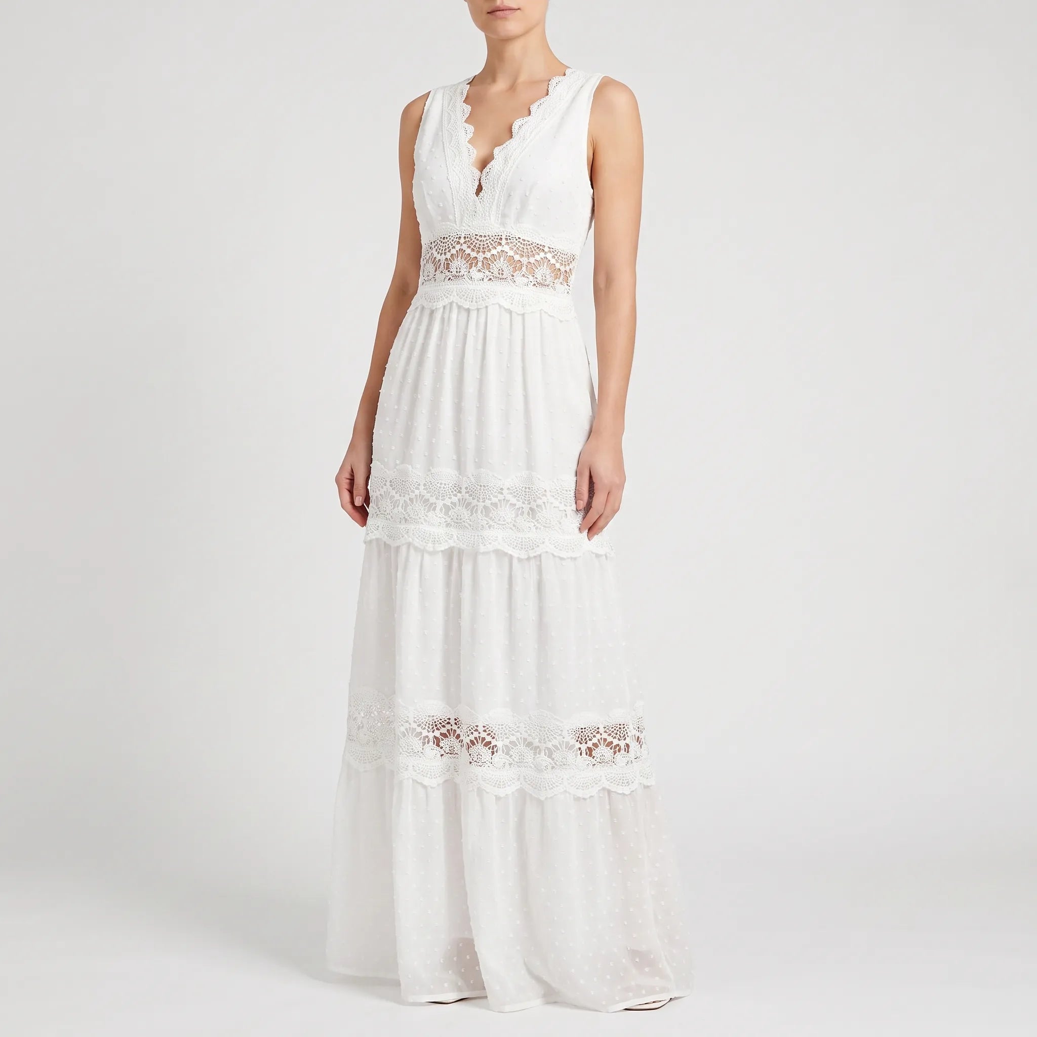Nivenia - White Sleeveless Maxi Dress