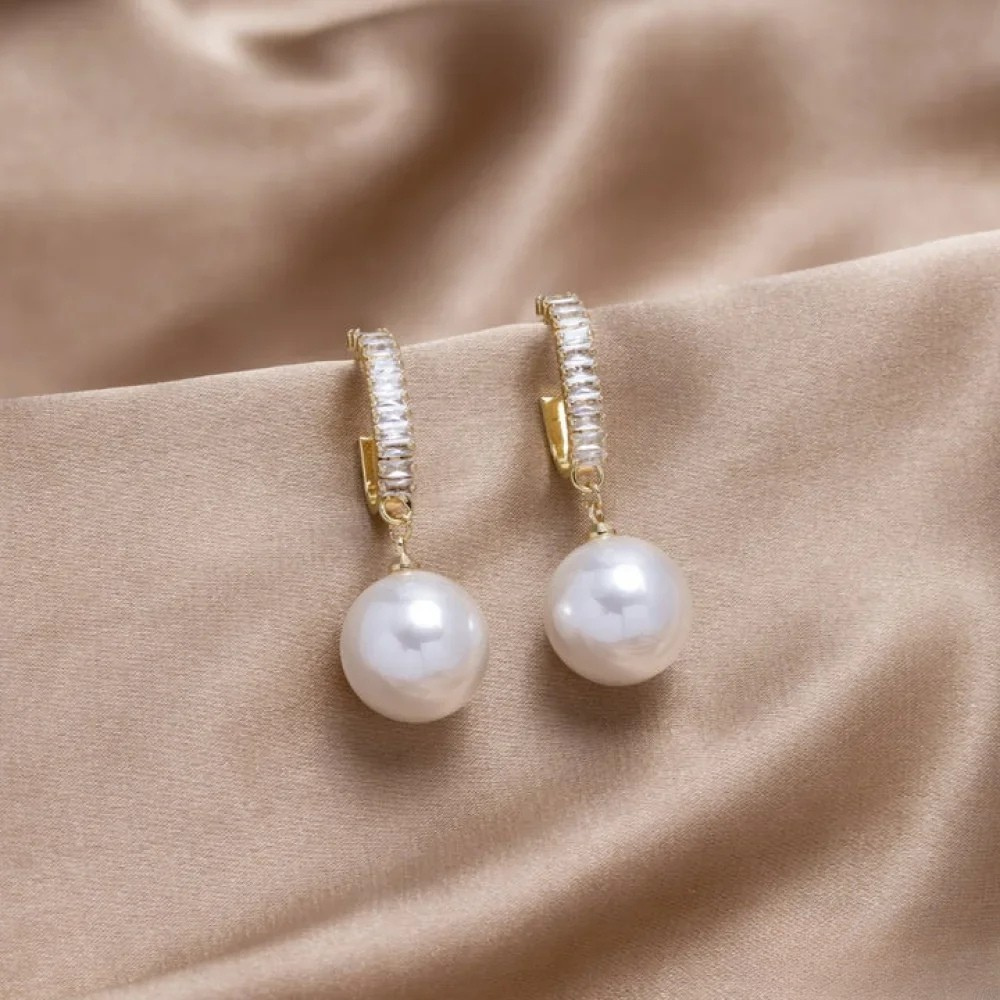 Odessa - Women's Elegant Pearl Drop Earrings