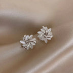 Sienna - Women's Elegant Leaf Cluster Earrings