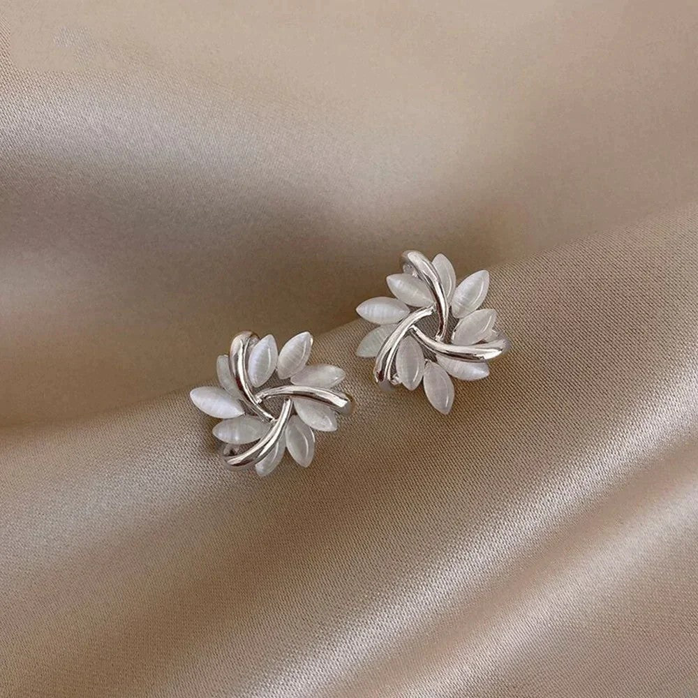 Sienna - Women's Elegant Leaf Cluster Earrings