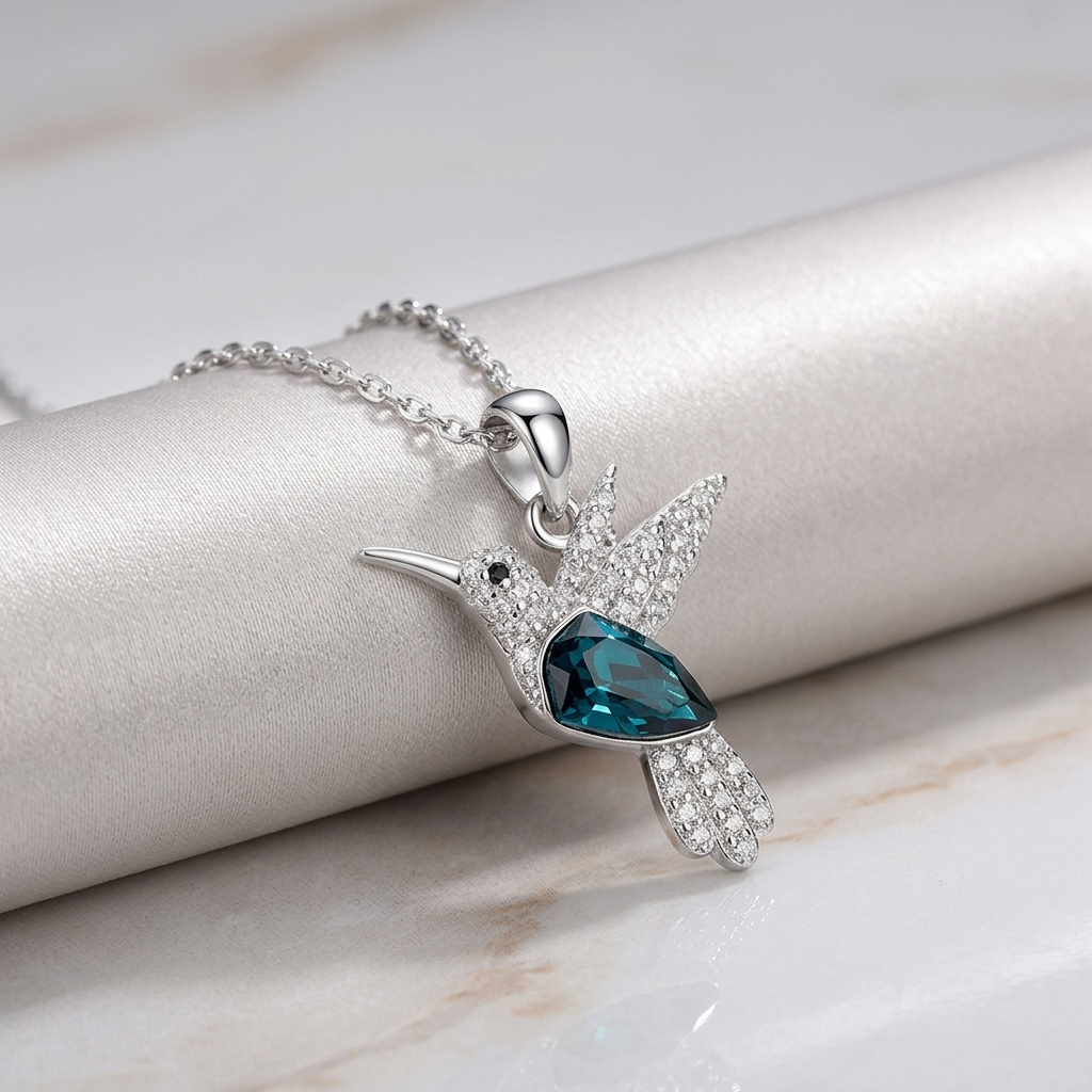 Soren - Women's Elegant Hummingbird Necklace