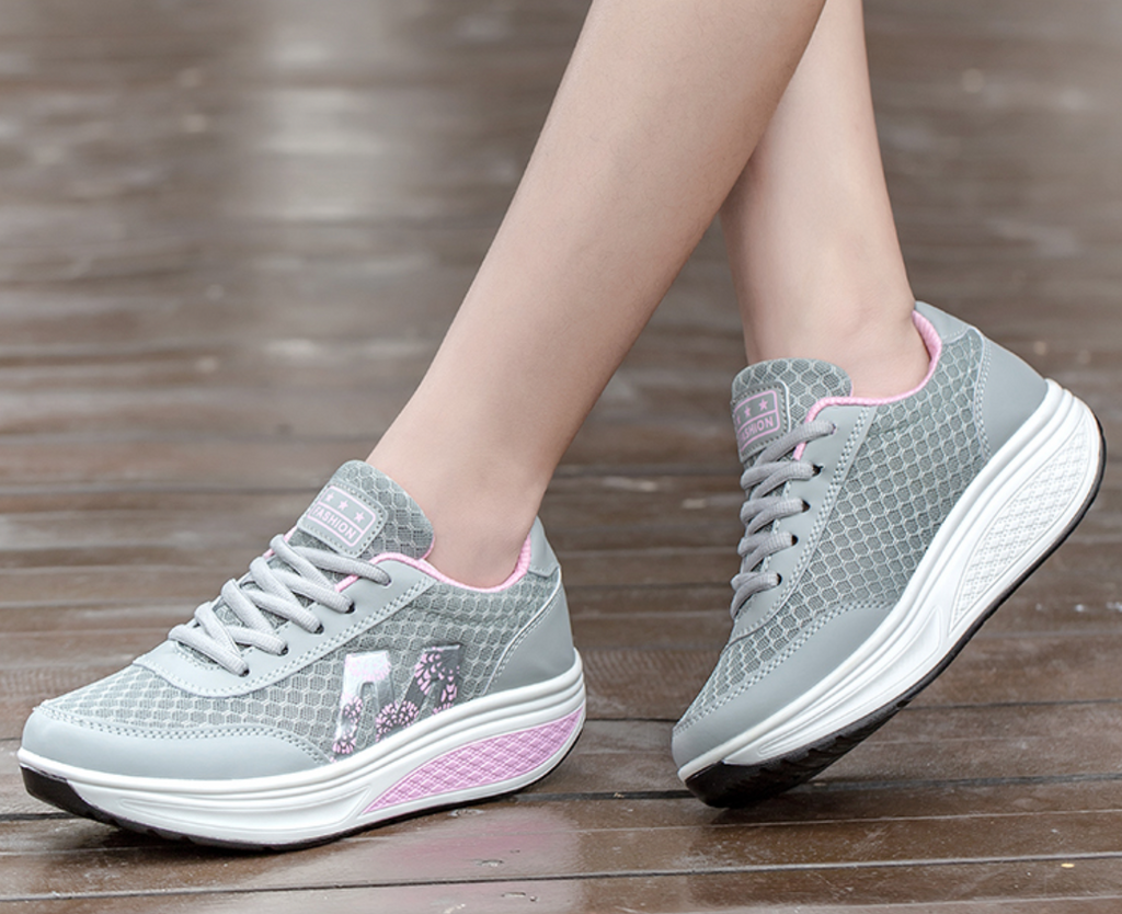 Zephyr - Women's Chic Platform Sneakers